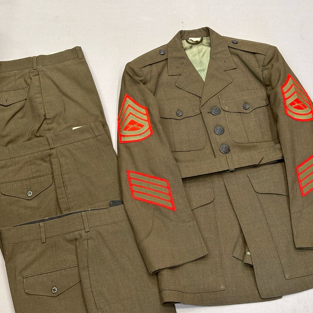 Military USMC vintage uniform jacket coat